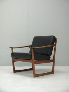 Peter Hvidt & Orla Molgaard – Teak Model 130 Armchair for France and Sons