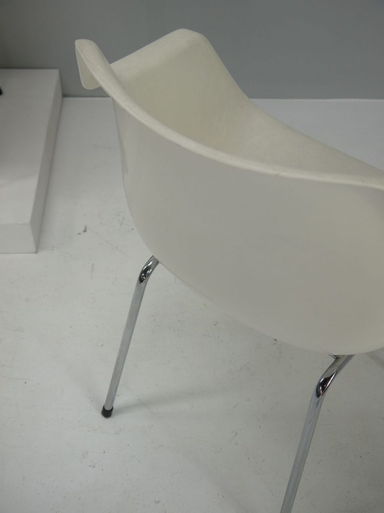 Robin Day – Armchair for Hille