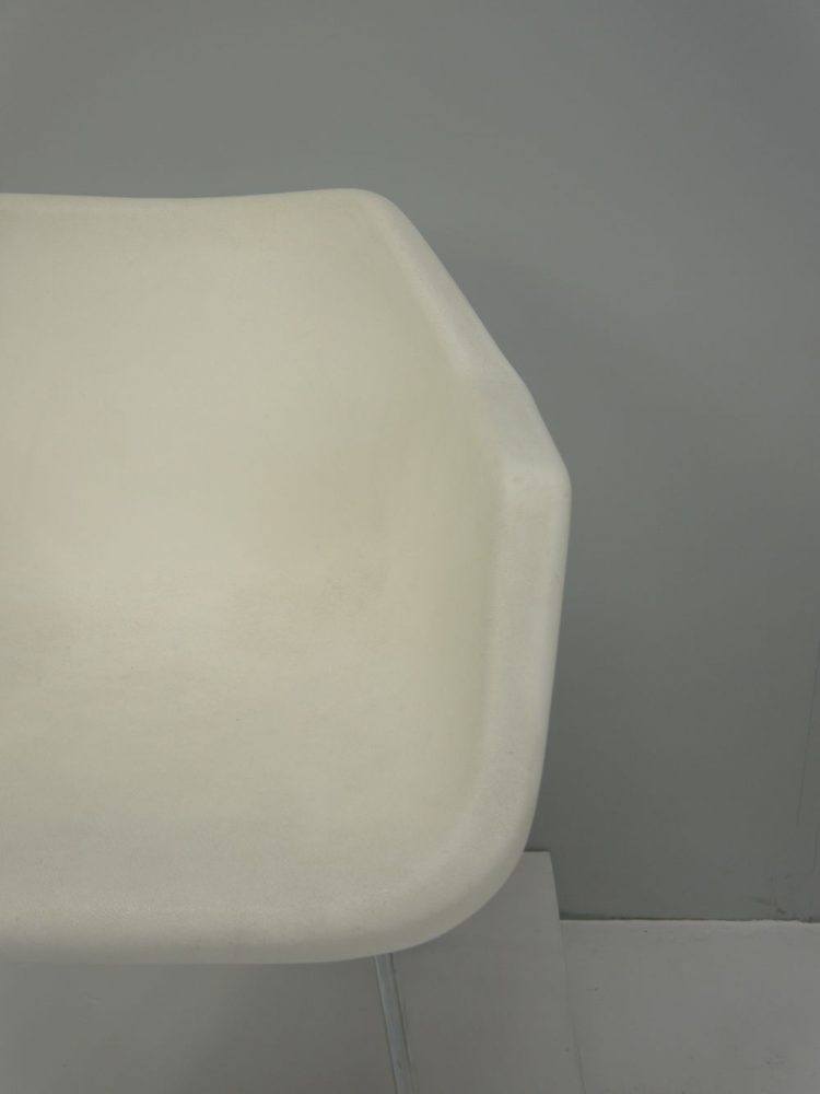 Robin Day – Armchair for Hille