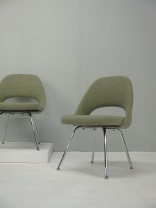 Eero Saarinen – Conference Chair for Knoll International